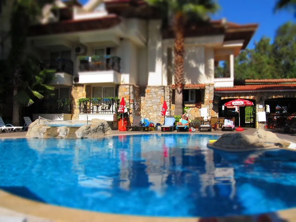 Sun Blue Apart Hotel İcmeler 3*,