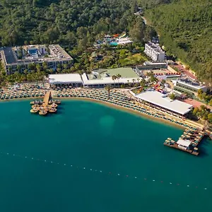 5* Resort Bay &